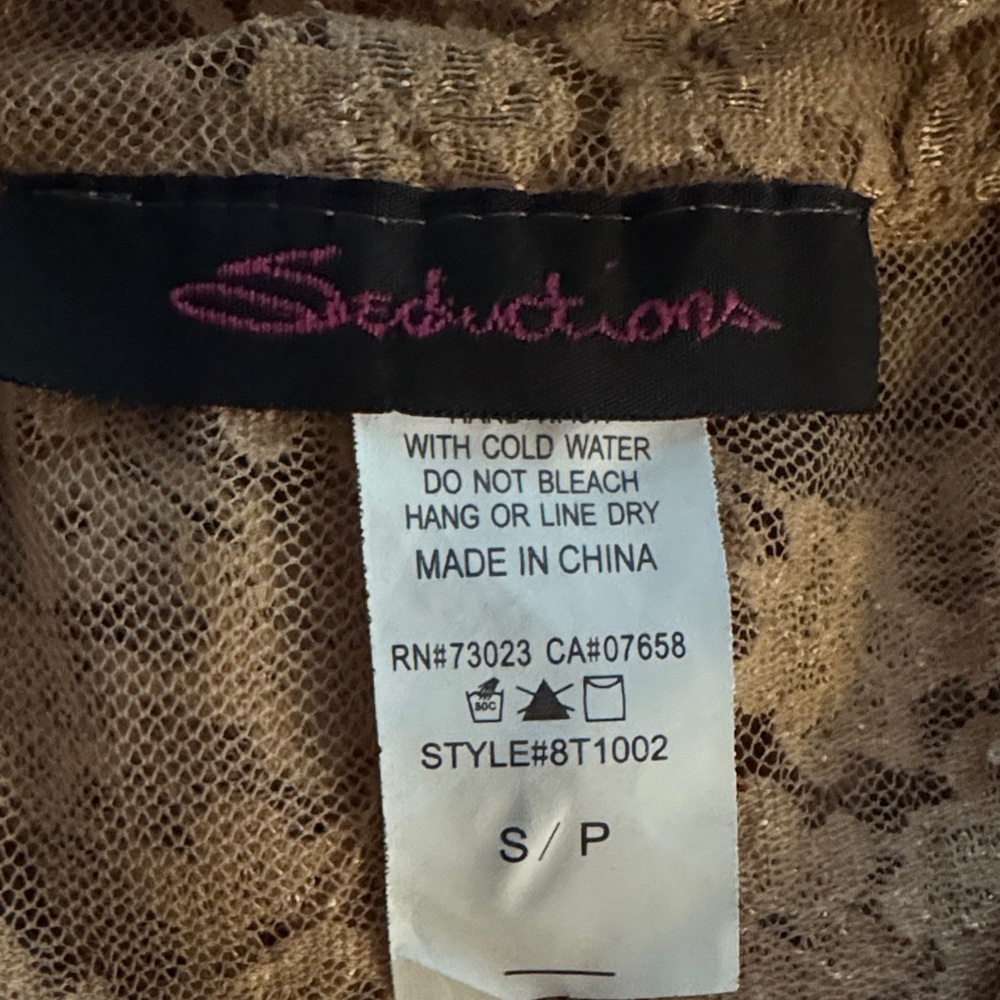 Chic Lace Ruffle Halter Top - Brown - Picture 12 of 14
